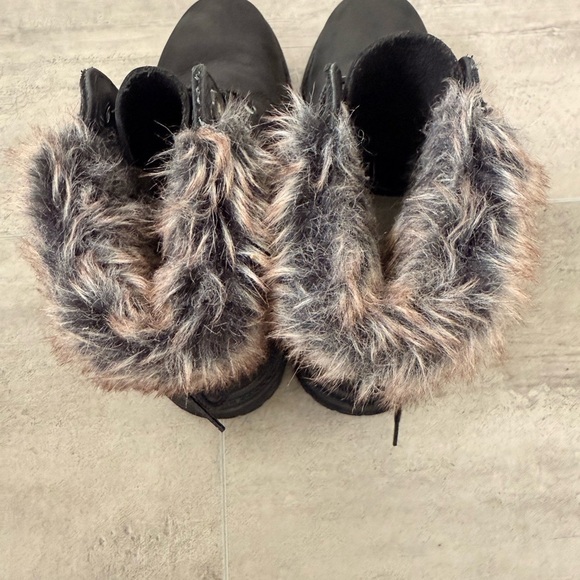 Timberland Women’s Black Nordic Premium 6” Boots Fur Trim Size 8 - Picture 7 of 15